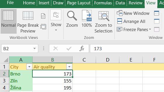 can i freeze first two rows in excel spread sheet